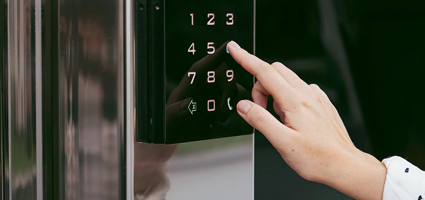 Property Management Locksmith For Lock Installation in The Breakers, New York