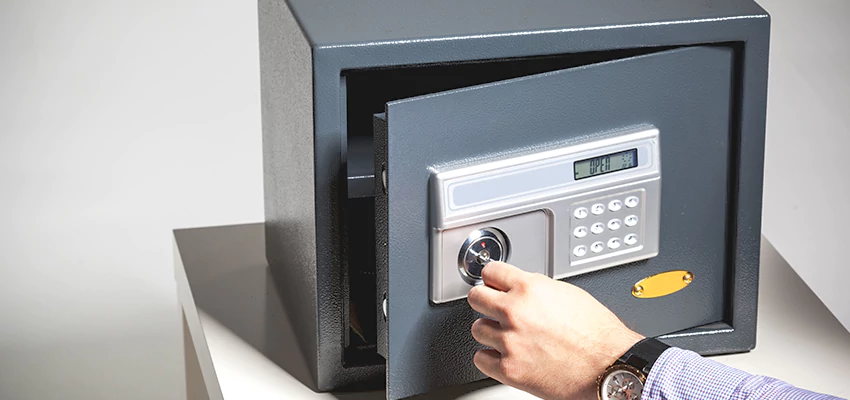 Jewelry Safe Unlocking Service in Forest Hills, NY