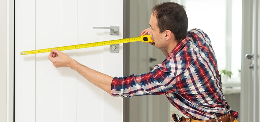 Bonded & Insured Locksmiths For Lock Repair in The Breakers, NY